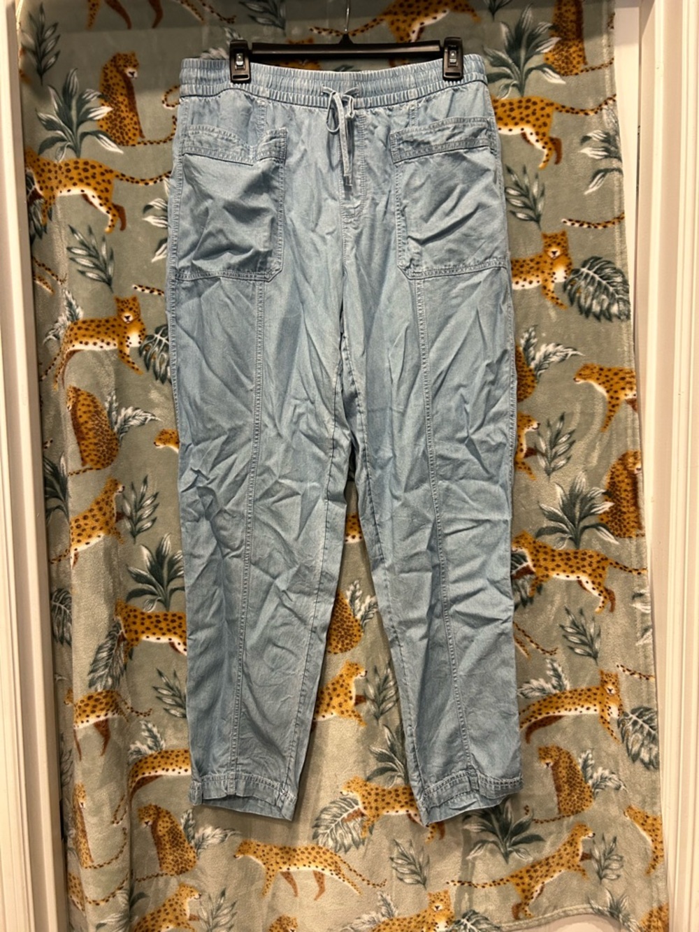 LOFT Light Blue Womens medium Drawstring Cargo Crop Jeans